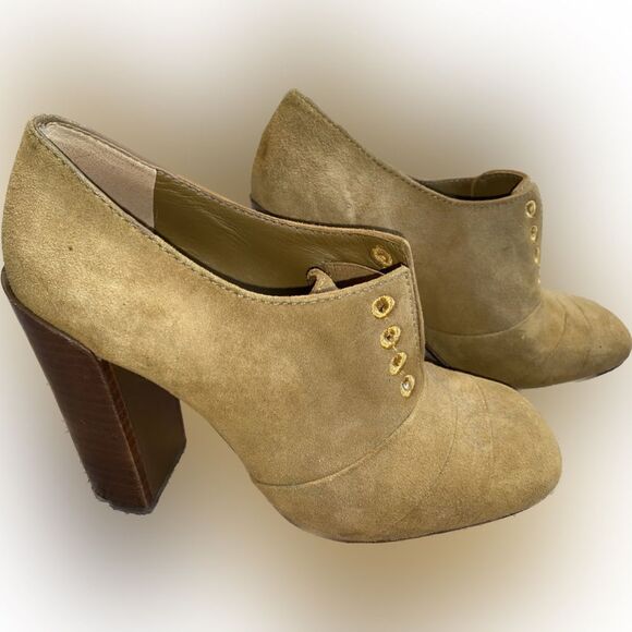 Tory Burch Lace Up Bootie Heels Suede Tan Block Heel Round Toe Size 5.5 NO LACES - Picture 1 of 6